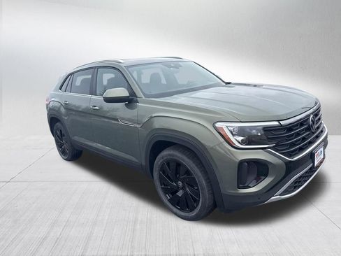 New 2026 Volkswagen Atlas Cross Sport SE image 7