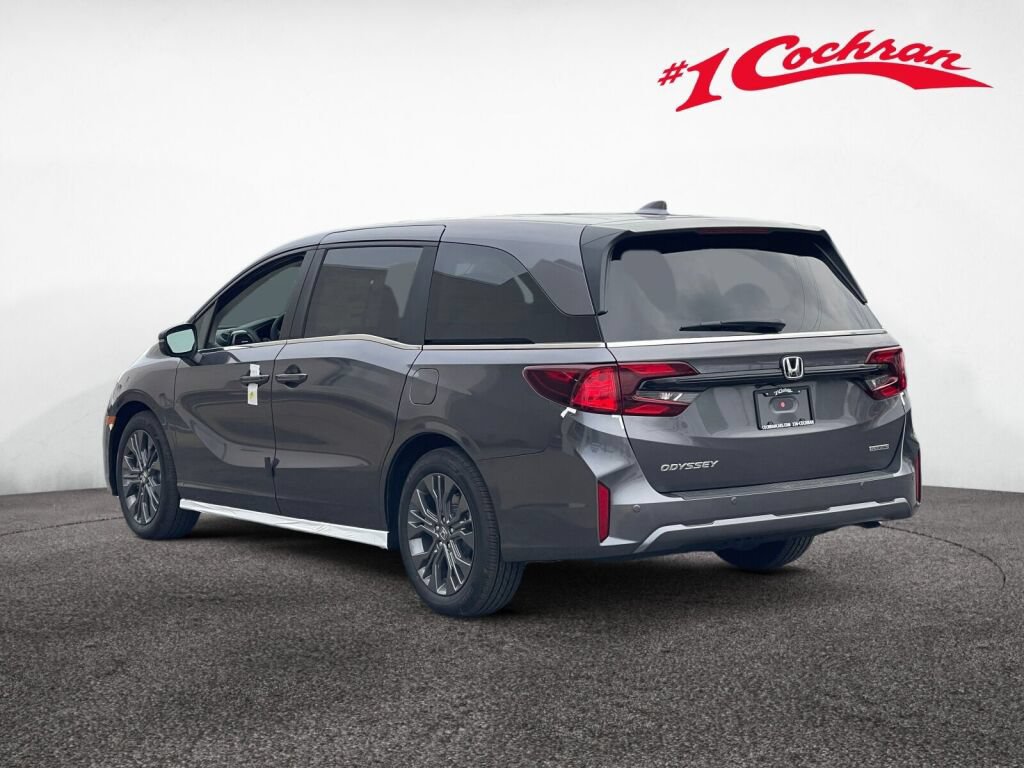 New 2027 Honda Odyssey Touring image 4