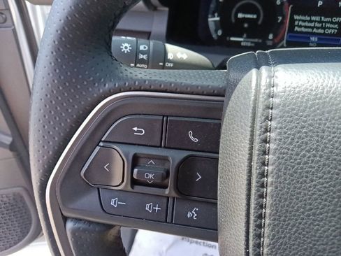 Used 2025 Toyota 4Runner TRD Off-Road Premium w/ Tow Technology Package AWD/4WD image 18