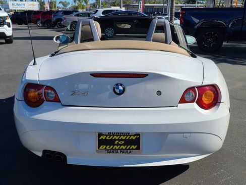 Used 2003 BMW Z4 2.5i image 12
