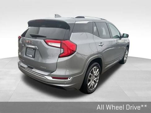 Used 2024 GMC Terrain Denali w/ Denali Premium Package image 14