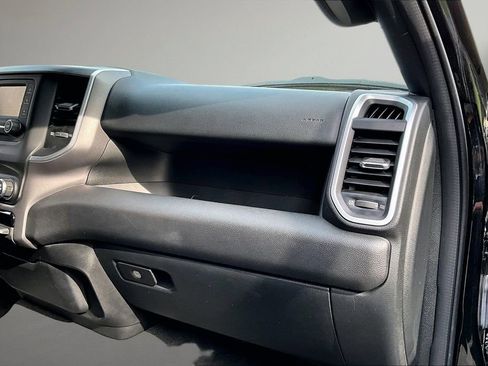 Used 2022 RAM 1500 Big Horn AWD/4WD image 25