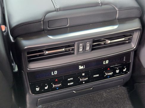 New 2026 Lexus LX 700h Luxury AWD/4WD image 17