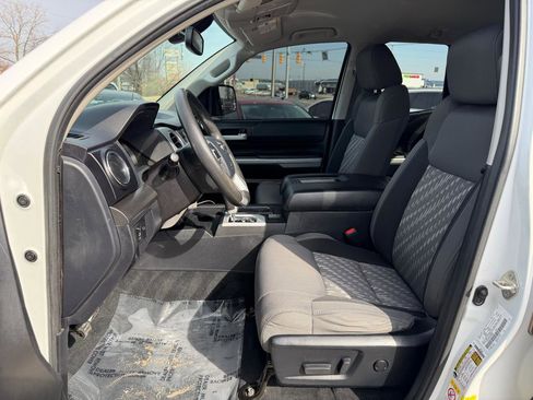 Used 2019 Toyota Tundra SR5 w/ SR5 Upgrade Package image 35