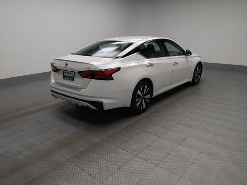 Used 2021 Nissan Altima 2.5 SL FWD image 10