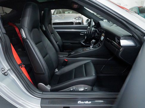 Used 2014 Porsche 911 Turbo AWD/4WD image 32
