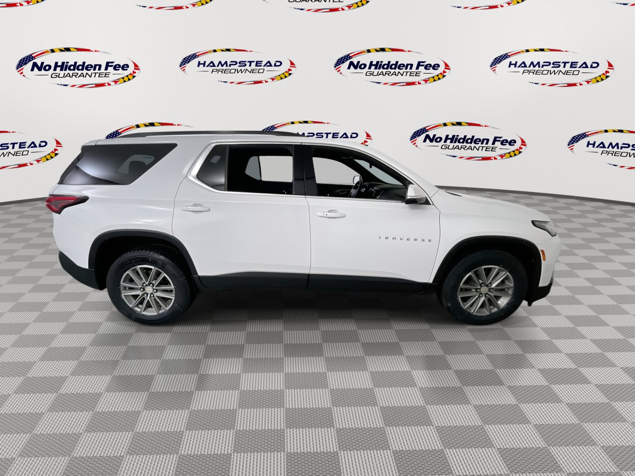 Used 2023 Chevrolet Traverse LT AWD/4WD image 10