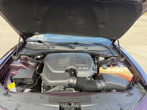 Used 2021 Dodge Charger SXT w/ Blacktop Package RWD image 19