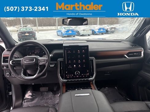 Used 2025 GMC Yukon XL Denali image 25