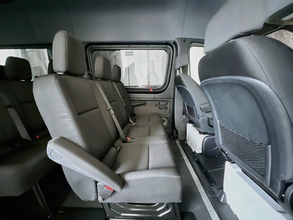 Used 2024 Mercedes-Benz Sprinter 2500 image 24