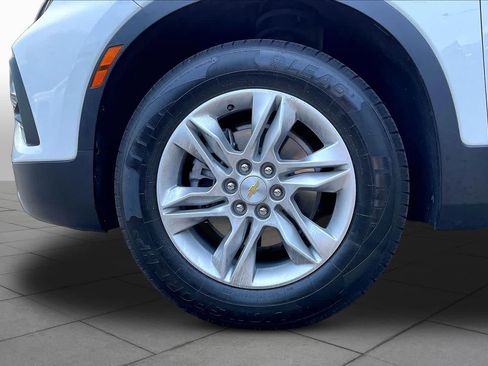 Used 2021 Chevrolet Blazer LT FWD image 11
