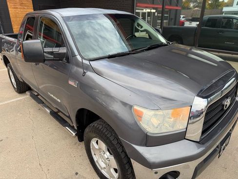 Used 2007 Toyota Tundra SR5 w/ TRD Off-Road Pkg AWD/4WD image 23