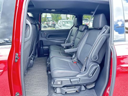 Used 2024 Honda Odyssey Sport image 16