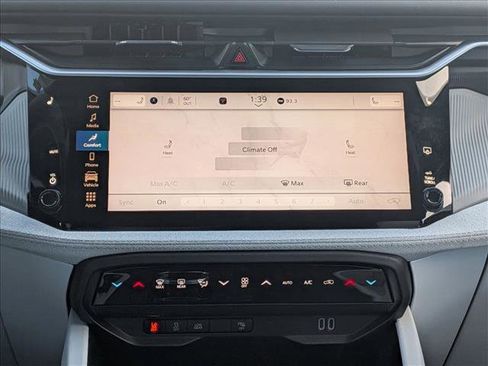 New 2026 Jeep Cherokee Laredo image 13