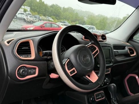 Used 2017 Jeep Renegade Altitude AWD/4WD image 2