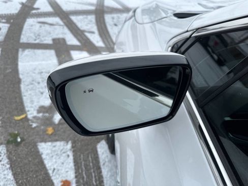 Used 2021 Buick Enclave Avenir image 17