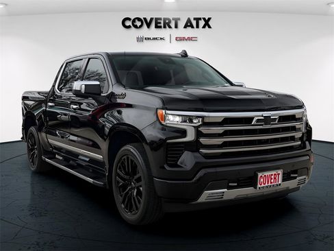 Used 2023 Chevrolet Silverado 1500 High Country w/ Technology Package image 9