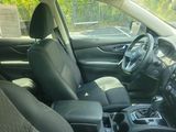 Used 2018 Nissan Rogue SV image 5