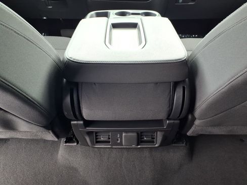 Certified 2026 Chevrolet Silverado 1500 RST AWD/4WD image 16