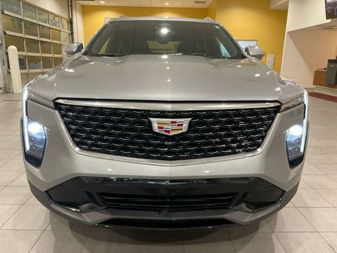 Certified 2024 Cadillac XT4 Premium Luxury image 9