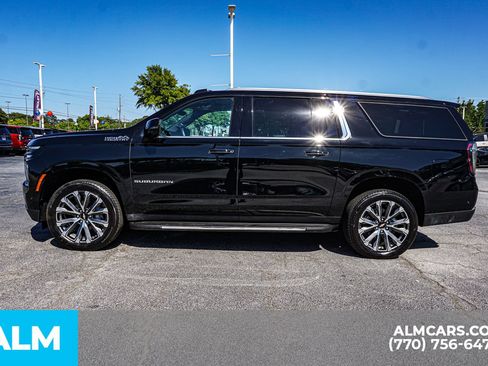 Used 2026 Chevrolet Suburban High Country w/ Sun And Tow Package AWD/4WD image 9