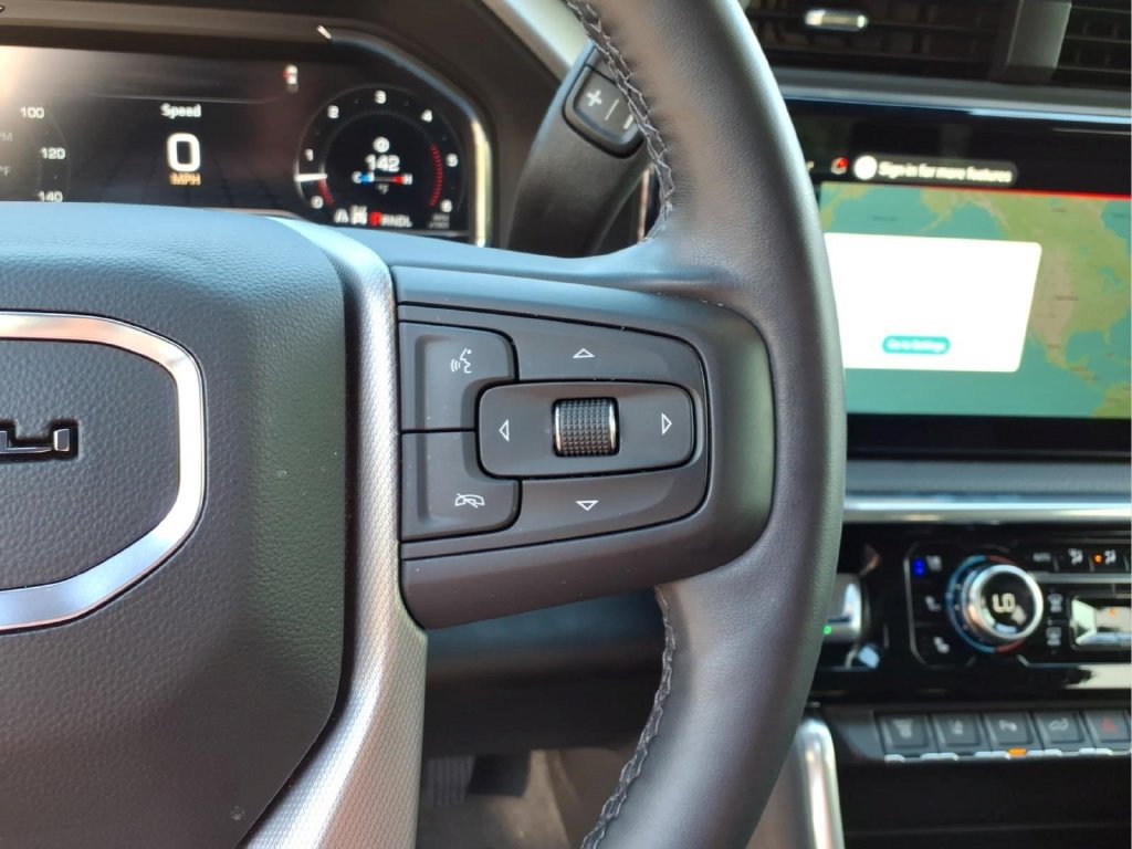 Used 2025 GMC Sierra 2500 Denali w/ Denali Reserve Package AWD/4WD image 12