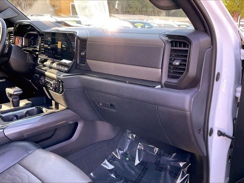 Used 2023 Chevrolet Silverado 1500 ZR2 w/ Technology Package image 15