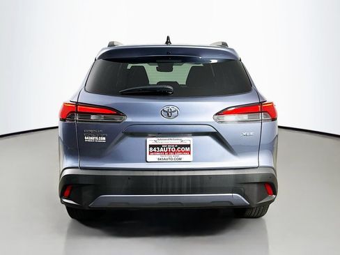 Used 2025 Toyota Corolla Cross XLE w/ Convenience Package FWD image 6