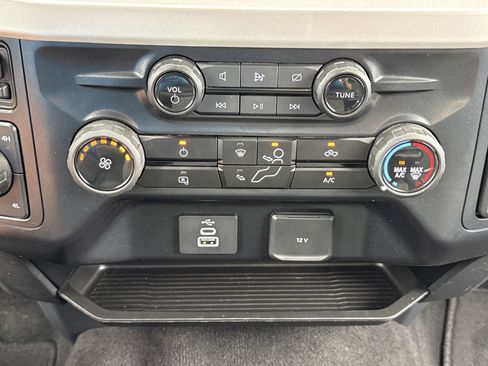 Used 2024 Ford F250 XLT w/ FX4 Off-Road Package AWD/4WD image 27