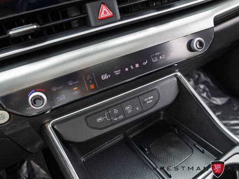 Used 2025 Kia Carnival SX Prestige FWD image 36