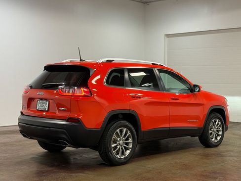 Used 2021 Jeep Cherokee Latitude Lux w/ Comfort/Convenience Group AWD/4WD image 4