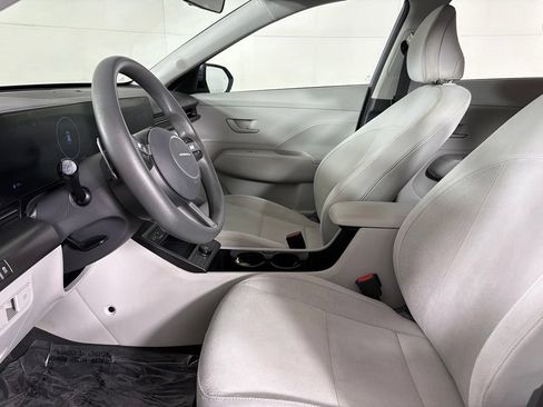 Used 2024 Hyundai Kona SE FWD image 21
