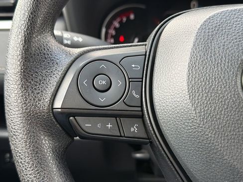 Certified 2025 Toyota RAV4 XLE FWD image 25