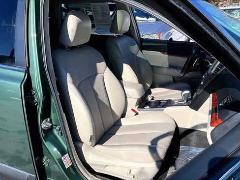 Used 2012 Subaru Outback 3.6R Limited image 9