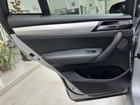 Used 2017 BMW X4 M40i w/ Technology Package image 12
