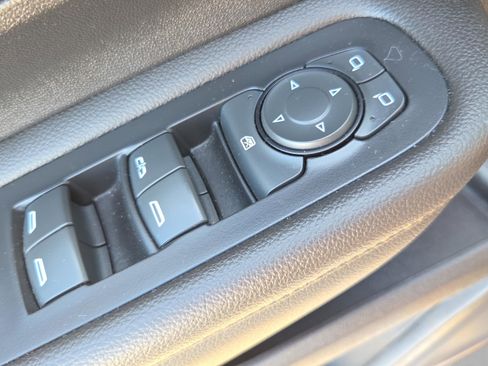 Used 2020 GMC Terrain SLE w/ Driver Convenience Package image 33