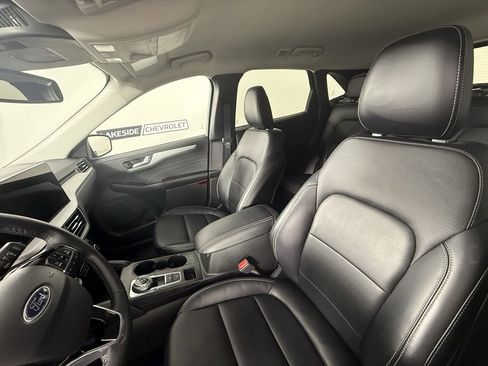 Used 2024 Ford Escape Platinum image 27