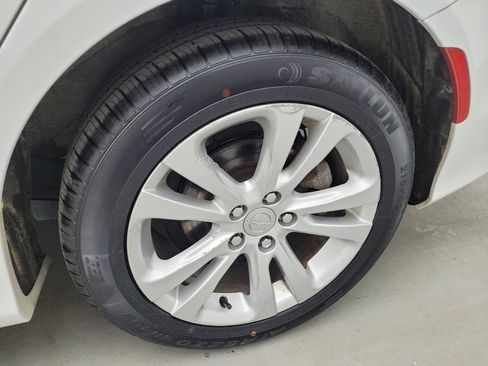 Used 2016 Chrysler 200 Limited FWD image 31