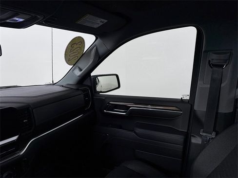 Used 2023 Chevrolet Silverado 1500 RST w/ Z71 Off-Road Package image 24