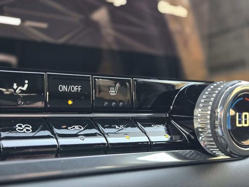 New 2026 GMC Canyon Elevation w/ Convenience Package image 27