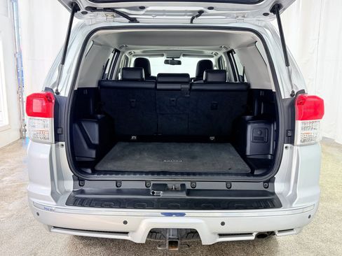 Used 2010 Toyota 4Runner SR5 image 39