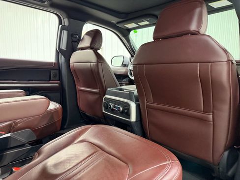 Used 2024 Ford Expedition Max Limited image 17