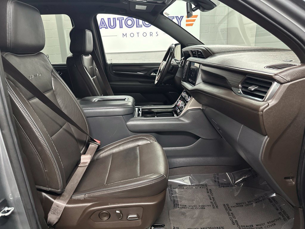Used 2022 GMC Yukon XL Denali w/ Max Trailering Package AWD/4WD image 19