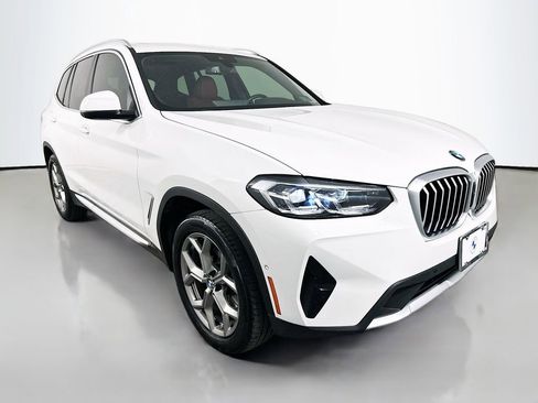 Certified 2024 BMW X3 xDrive30i w/ Premium Package AWD/4WD image 3