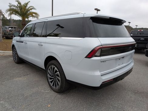 Certified 2025 Lincoln Navigator L Black Label image 7