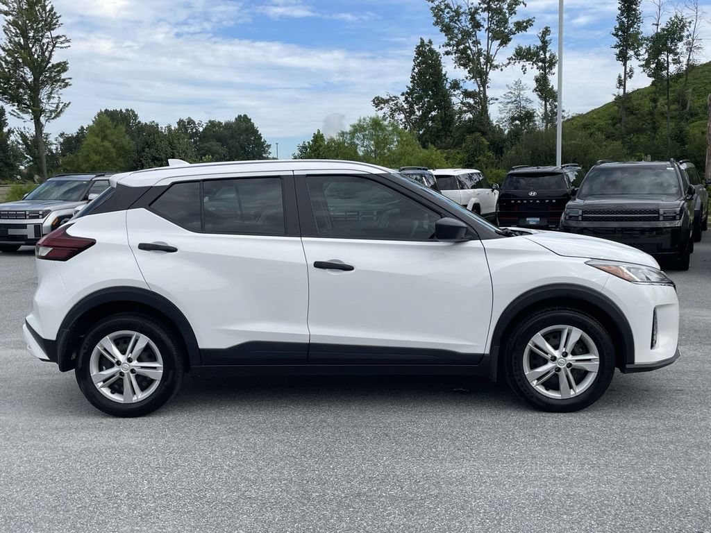 Used 2024 Nissan Kicks S FWD image 29