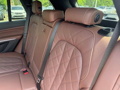 Used 2025 BMW X5 xDrive50e w/ Executive Package AWD/4WD image 10