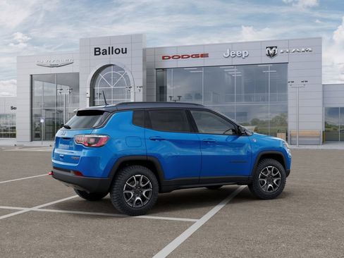 New 2026 Jeep Compass Trailhawk w/ Sun, Sound & Navigation Group AWD/4WD image 4