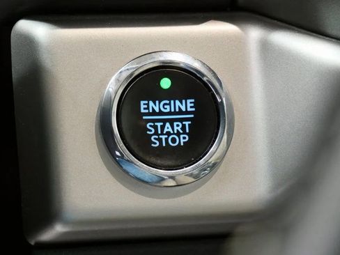 Used 2022 Ford Expedition XLT image 21