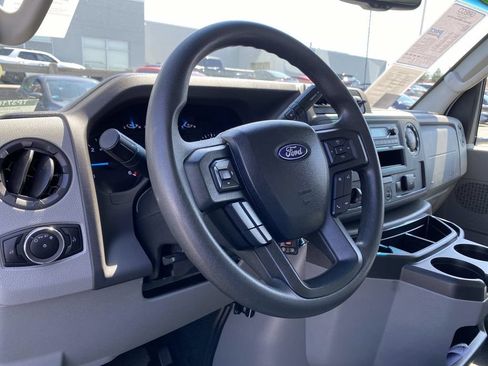 Used 2024 Ford E-450 and Econoline 450 Super Duty w/ Power Windows & Locks Group RWD image 15